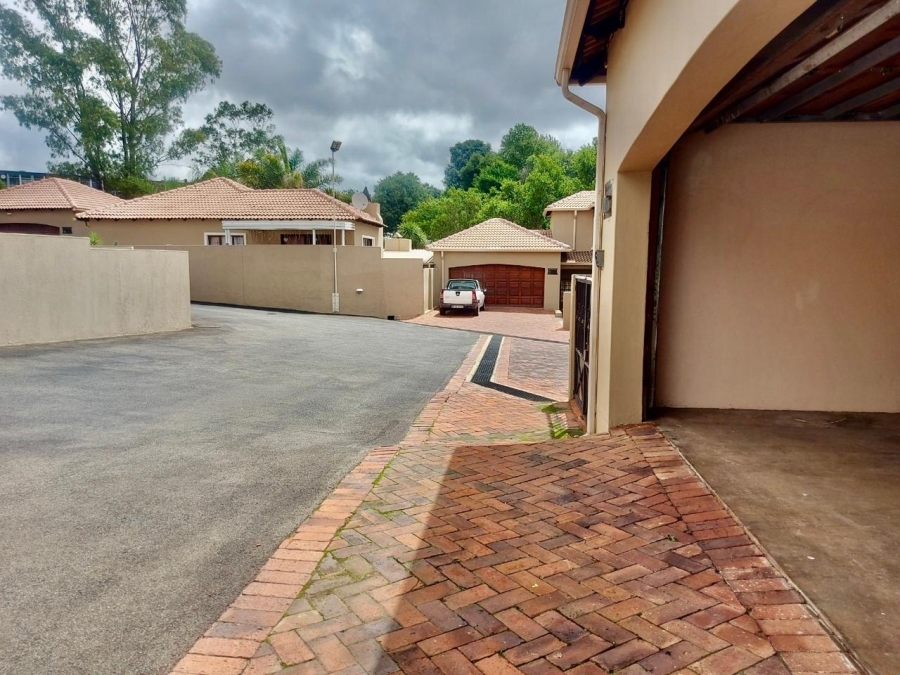 2 Bedroom Property for Sale in Noordheuwel Gauteng