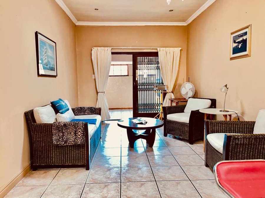 2 Bedroom Property for Sale in Noordheuwel Gauteng