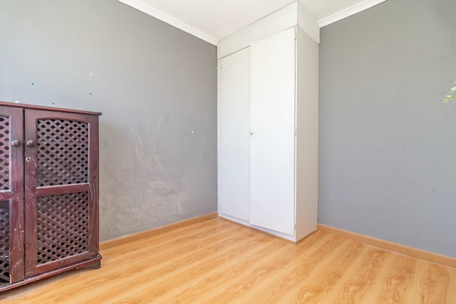 2 Bedroom Property for Sale in Strubensvallei Gauteng