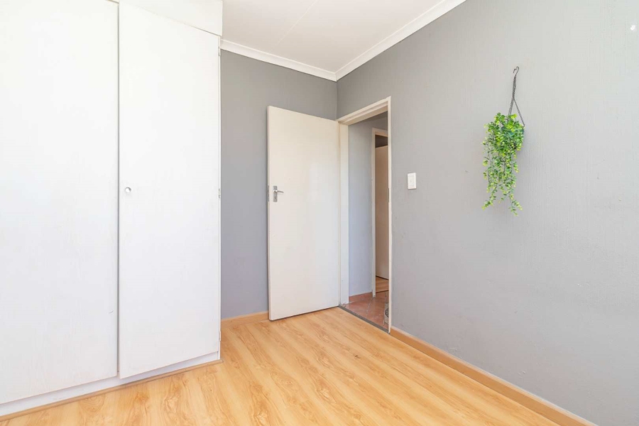 2 Bedroom Property for Sale in Strubensvallei Gauteng