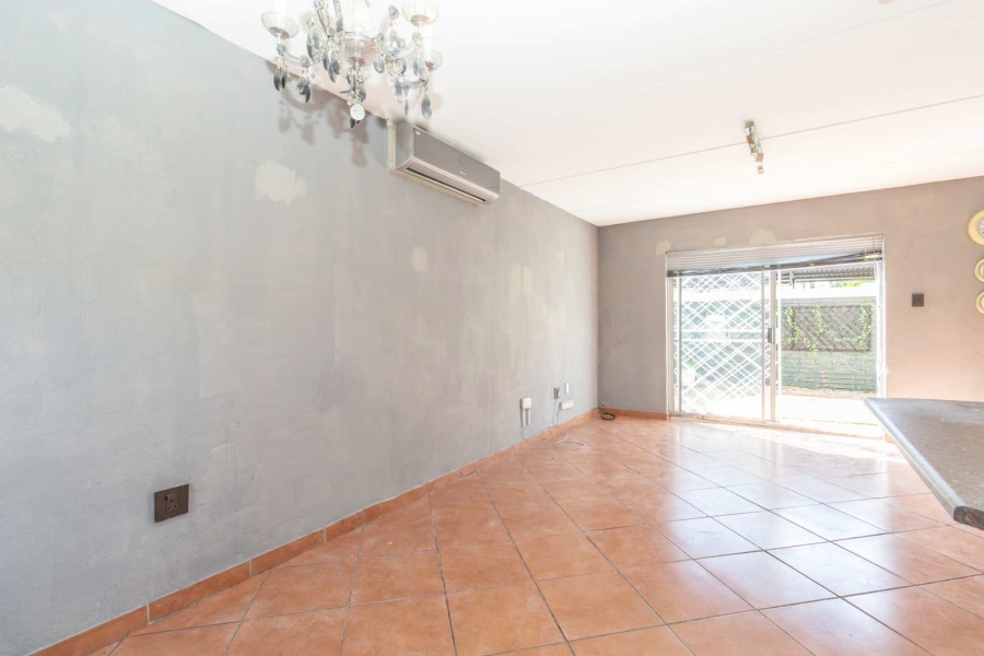 2 Bedroom Property for Sale in Strubensvallei Gauteng
