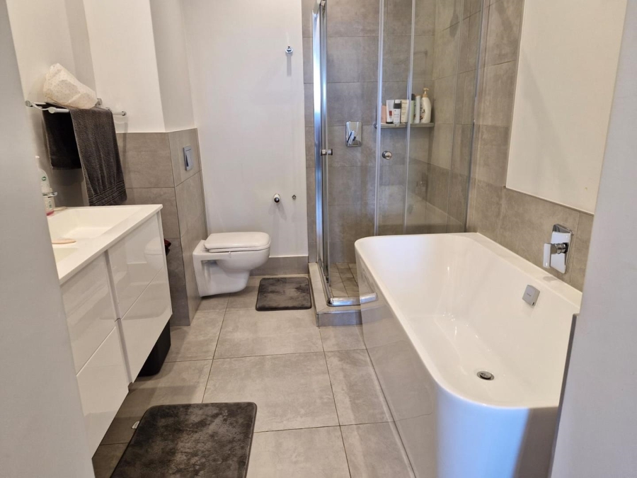 To Let 2 Bedroom Property for Rent in Sandown Gauteng