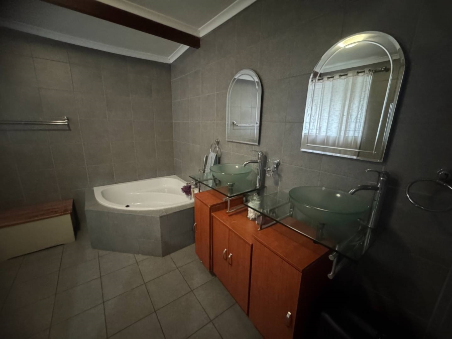 3 Bedroom Property for Sale in Randhart Gauteng