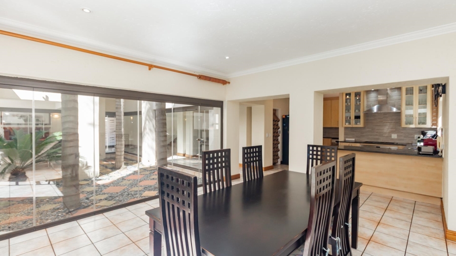 To Let 4 Bedroom Property for Rent in Dainfern Golf Estate Gauteng