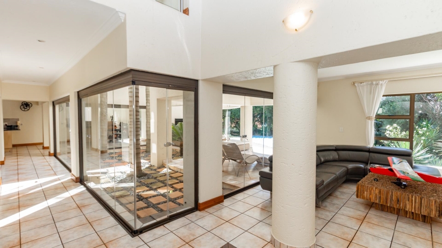 To Let 4 Bedroom Property for Rent in Dainfern Golf Estate Gauteng