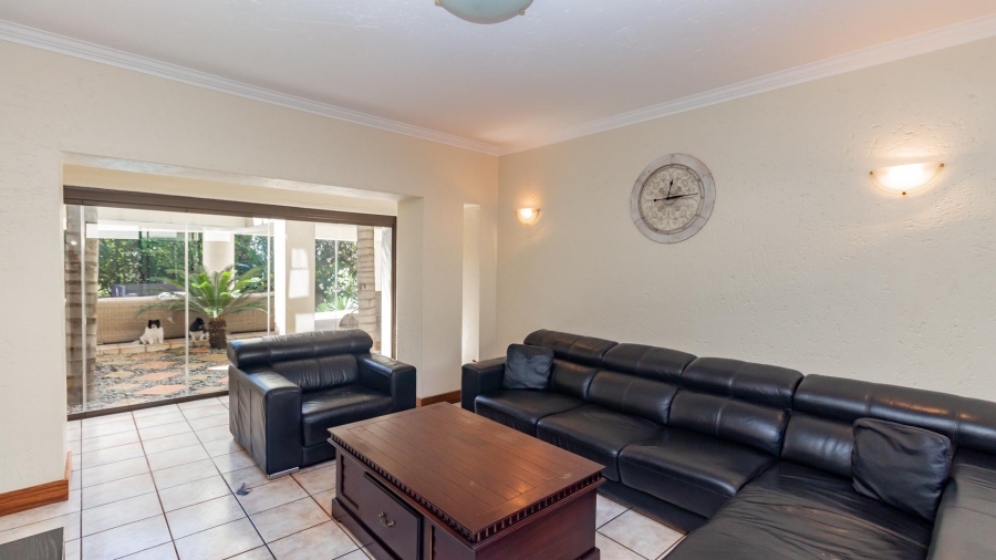 To Let 4 Bedroom Property for Rent in Dainfern Golf Estate Gauteng