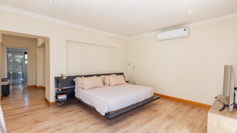 To Let 4 Bedroom Property for Rent in Dainfern Golf Estate Gauteng