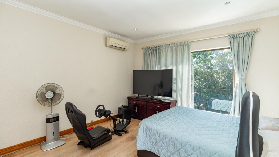 To Let 4 Bedroom Property for Rent in Dainfern Golf Estate Gauteng