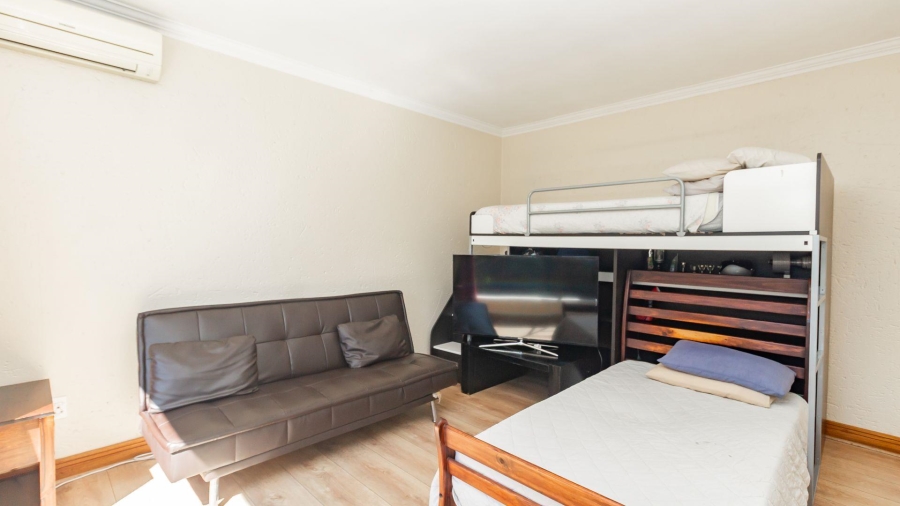 To Let 4 Bedroom Property for Rent in Dainfern Golf Estate Gauteng