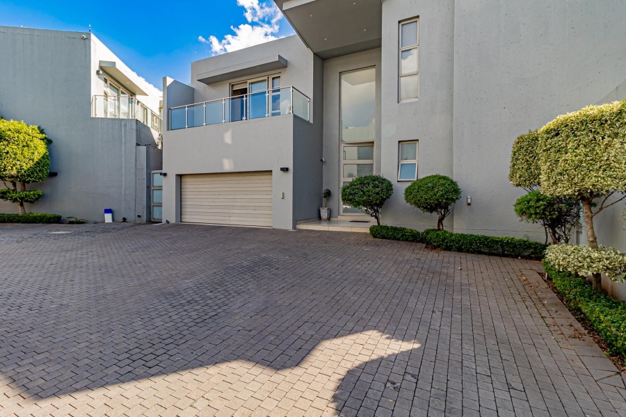 5 Bedroom Property for Sale in Morningside Gauteng