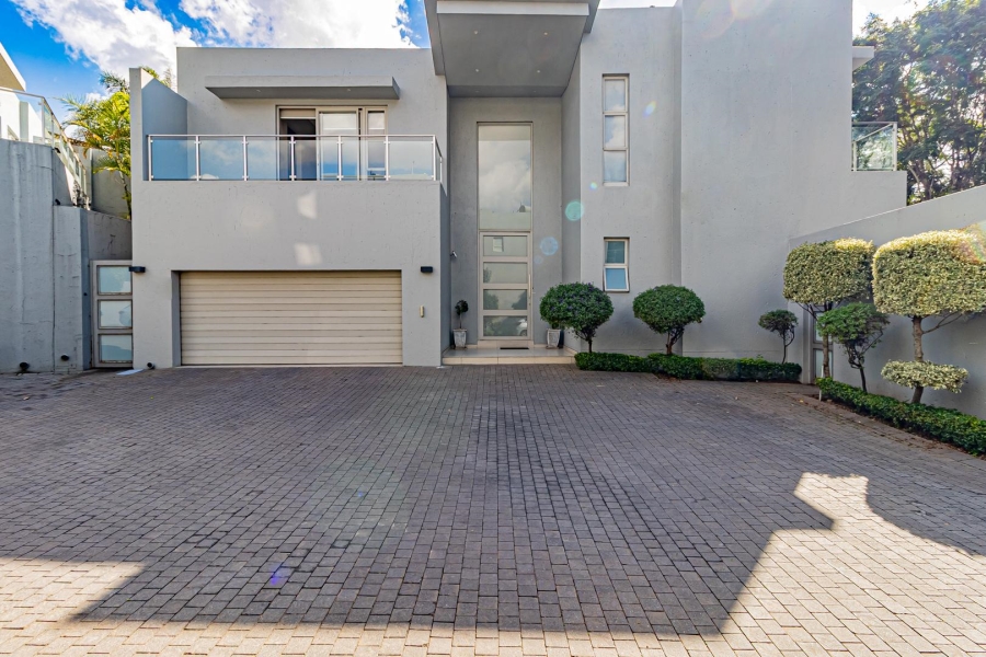 5 Bedroom Property for Sale in Morningside Gauteng