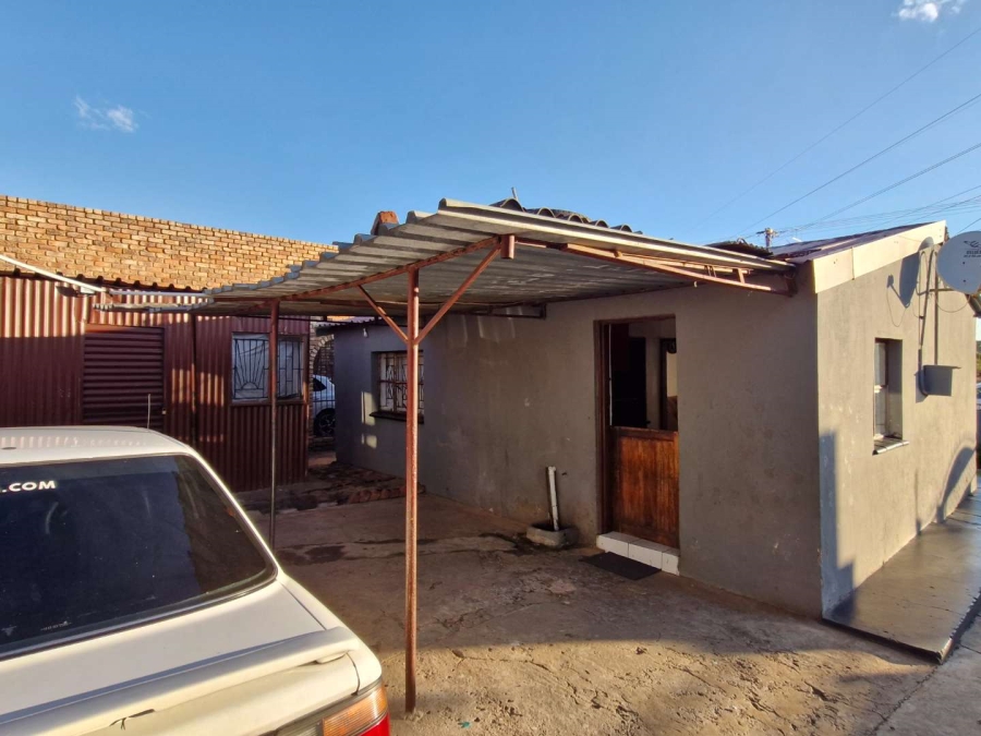 2 Bedroom Property for Sale in Mamelodi West Gauteng