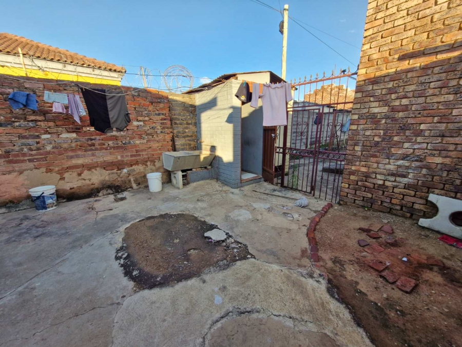 2 Bedroom Property for Sale in Mamelodi West Gauteng