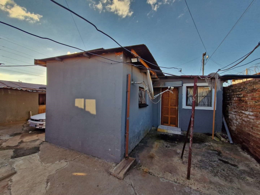 2 Bedroom Property for Sale in Mamelodi West Gauteng