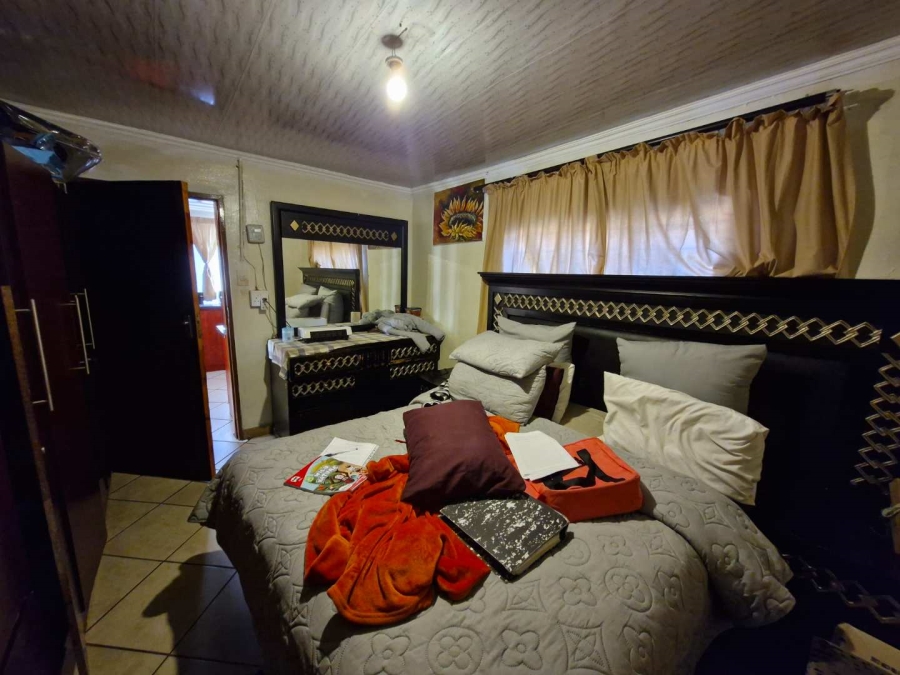 2 Bedroom Property for Sale in Mamelodi West Gauteng