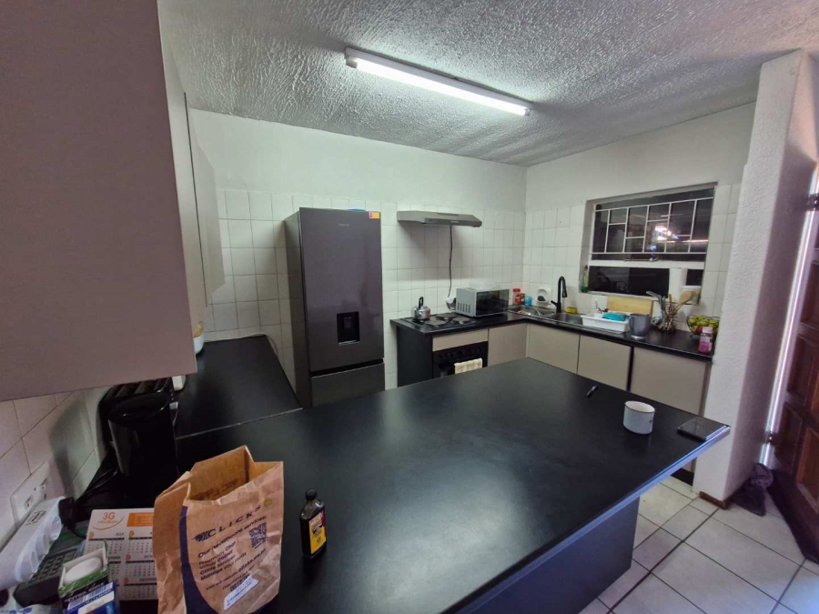 To Let 2 Bedroom Property for Rent in Silverton Gauteng