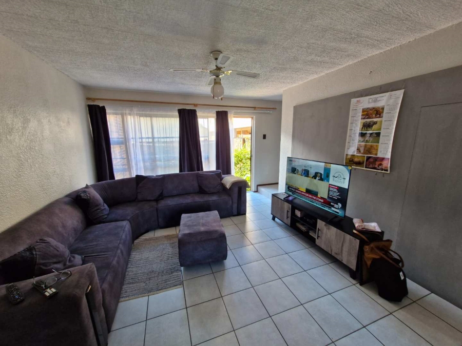To Let 2 Bedroom Property for Rent in Silverton Gauteng