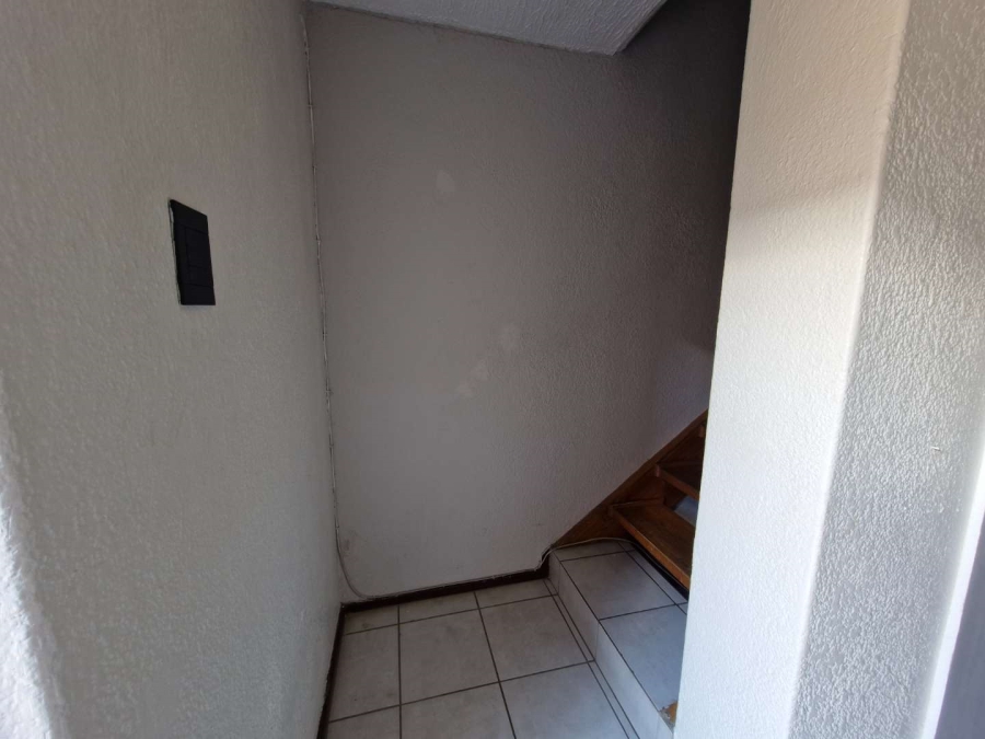 To Let 2 Bedroom Property for Rent in Silverton Gauteng