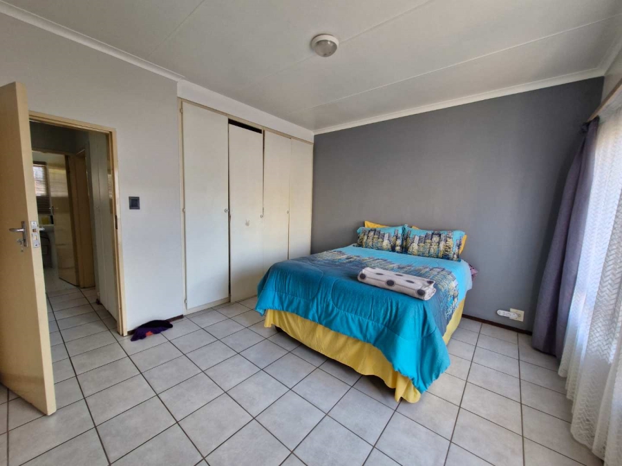 To Let 2 Bedroom Property for Rent in Silverton Gauteng