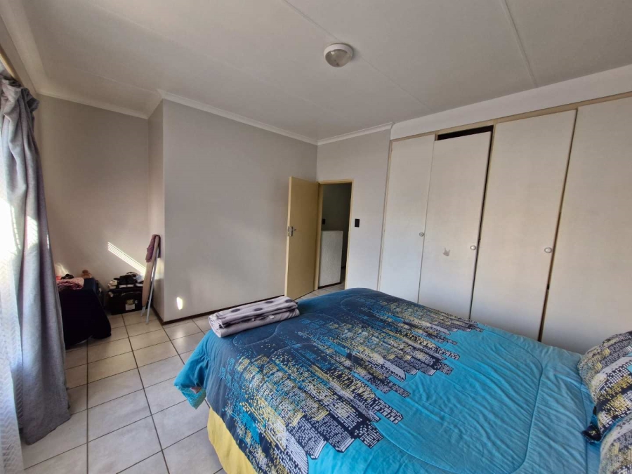 To Let 2 Bedroom Property for Rent in Silverton Gauteng