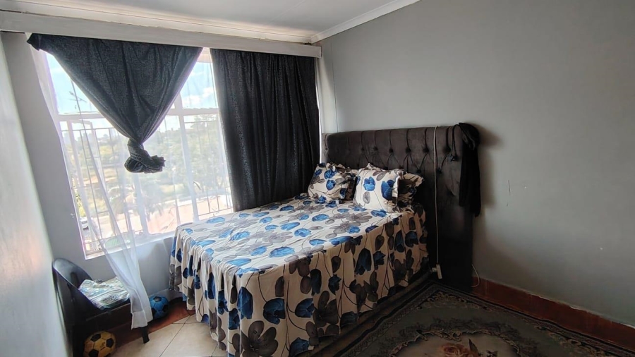 1 Bedroom Property for Sale in Pretoria West Gauteng