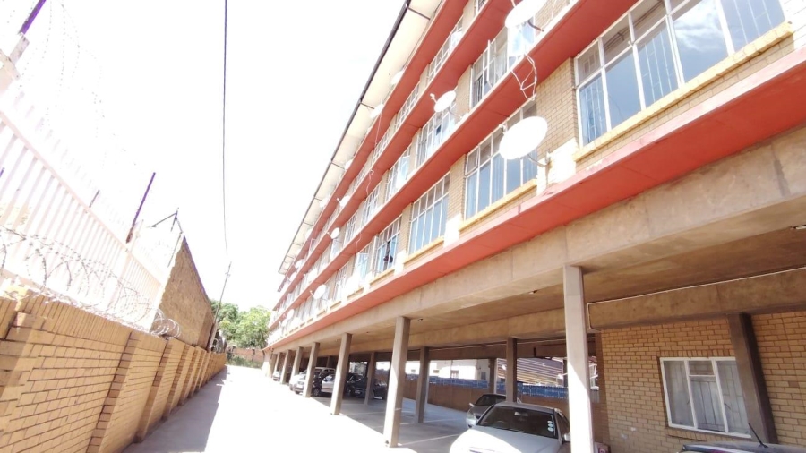 1 Bedroom Property for Sale in Pretoria West Gauteng