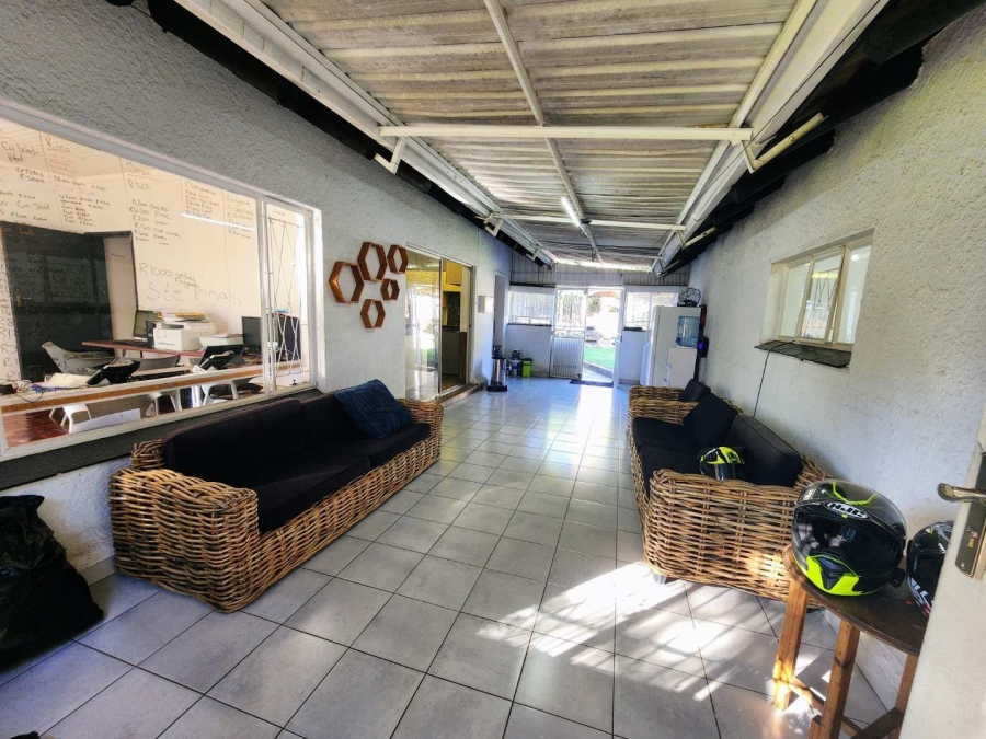 4 Bedroom Property for Sale in Kilner Park Gauteng