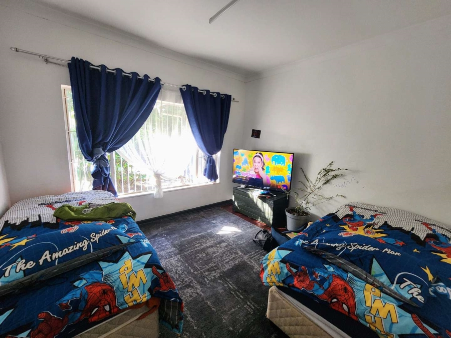 4 Bedroom Property for Sale in Kilner Park Gauteng