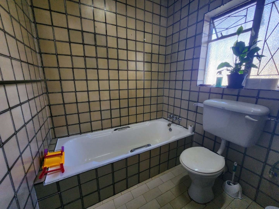 4 Bedroom Property for Sale in Kilner Park Gauteng