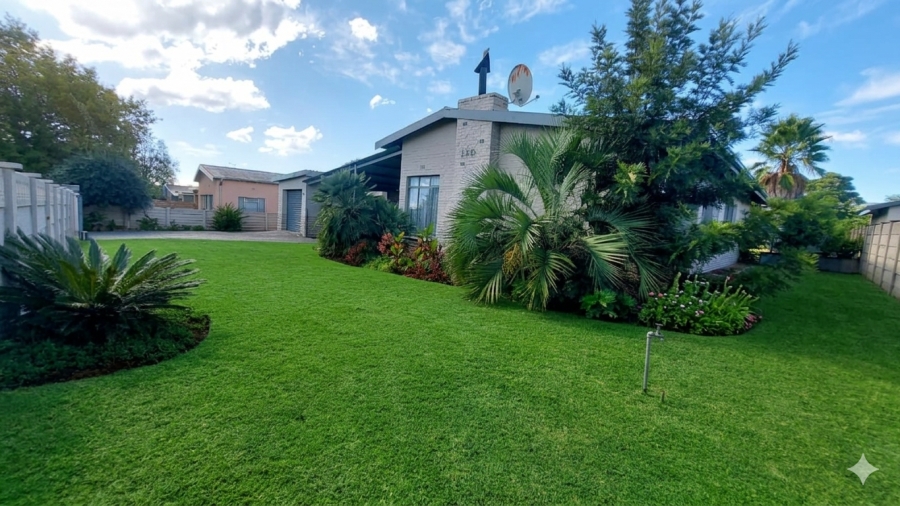 3 Bedroom Property for Sale in Rothdene Gauteng