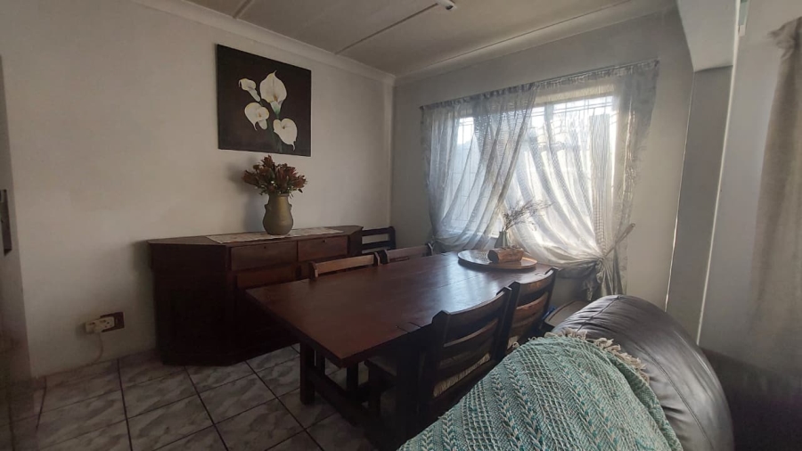 3 Bedroom Property for Sale in Rothdene Gauteng
