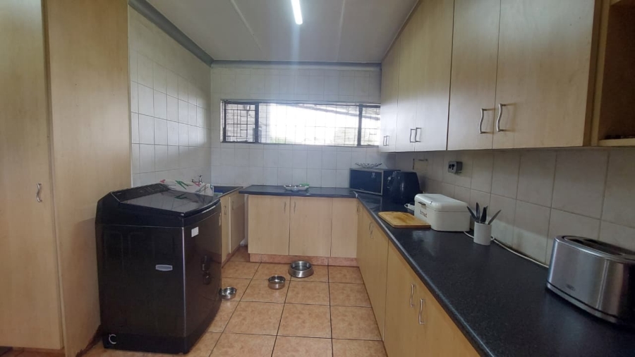 3 Bedroom Property for Sale in Rothdene Gauteng