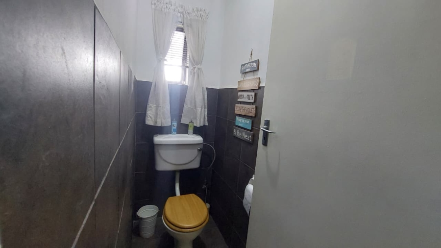 3 Bedroom Property for Sale in Rothdene Gauteng