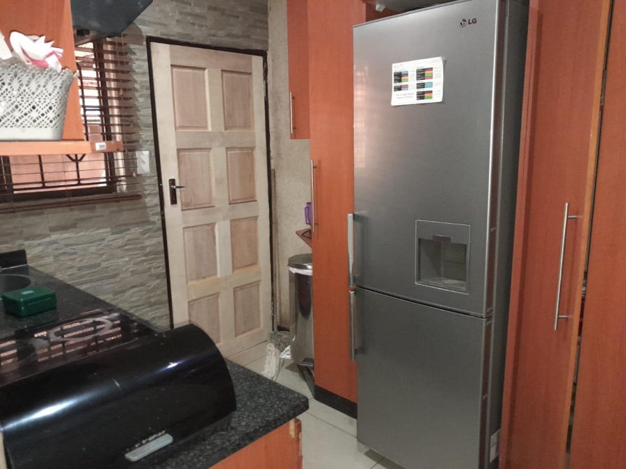 3 Bedroom Property for Sale in Lotus Gardens Gauteng