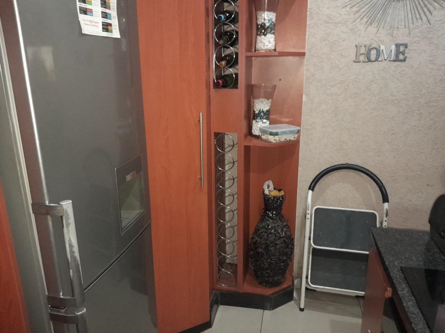 3 Bedroom Property for Sale in Lotus Gardens Gauteng