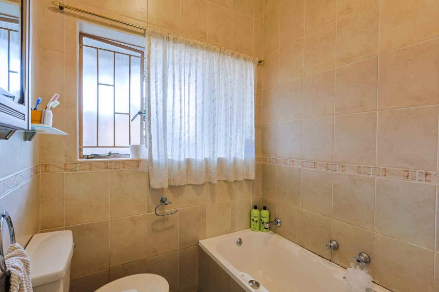 4 Bedroom Property for Sale in Moreleta Park Gauteng
