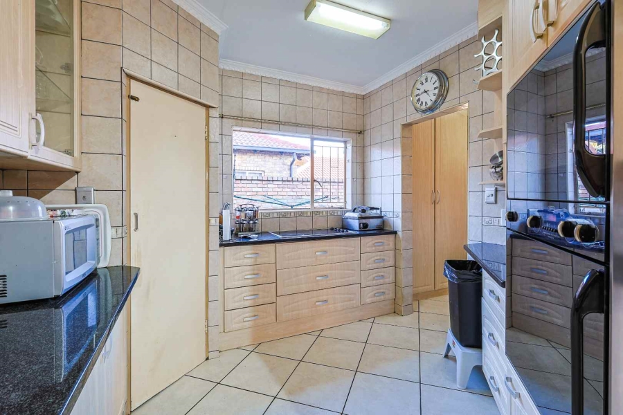 4 Bedroom Property for Sale in Moreleta Park Gauteng