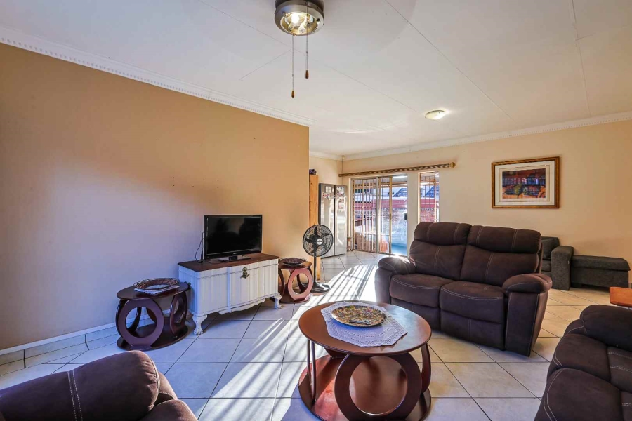 4 Bedroom Property for Sale in Moreleta Park Gauteng