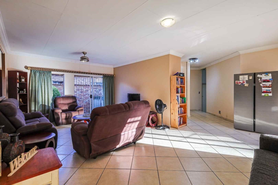 4 Bedroom Property for Sale in Moreleta Park Gauteng