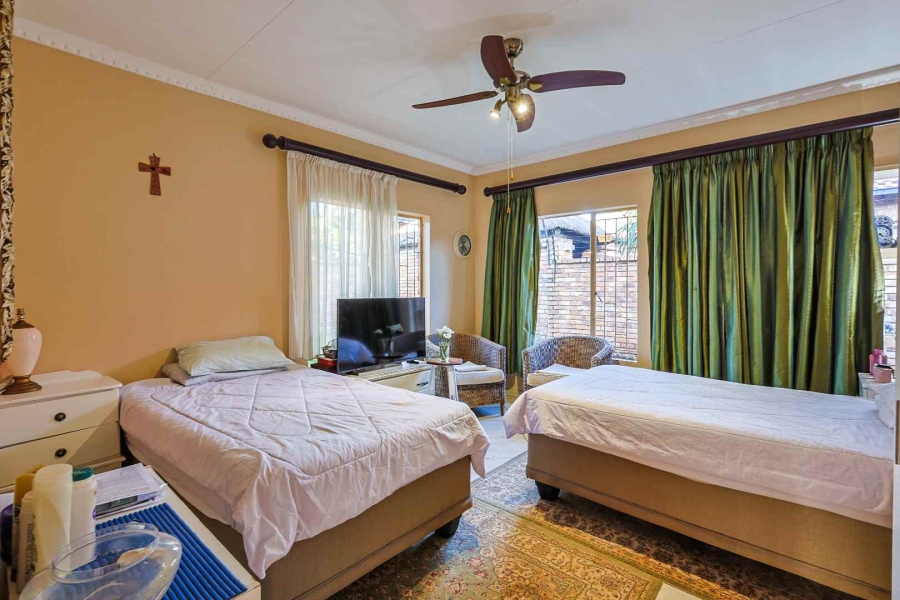 4 Bedroom Property for Sale in Moreleta Park Gauteng