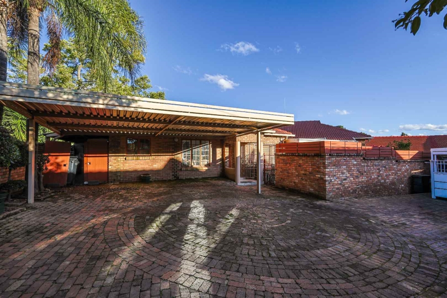 4 Bedroom Property for Sale in Moreleta Park Gauteng