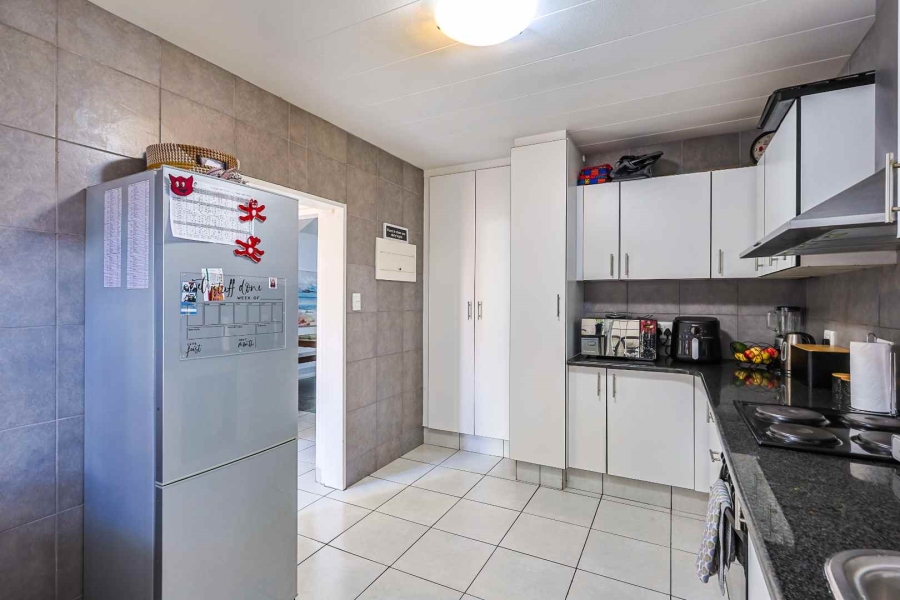 3 Bedroom Property for Sale in Constantia Park Gauteng