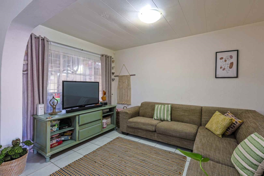 3 Bedroom Property for Sale in Constantia Park Gauteng