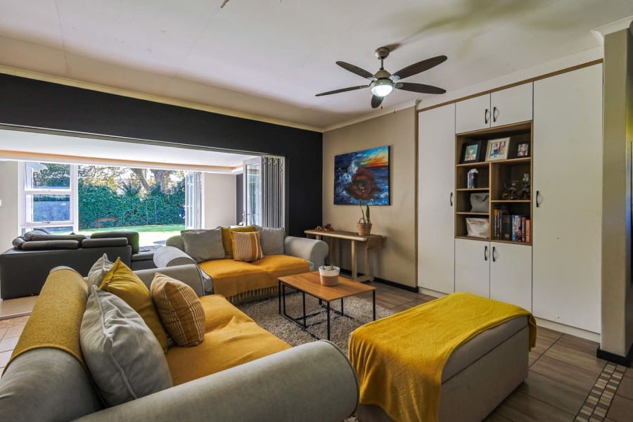 3 Bedroom Property for Sale in Die Wilgers Gauteng