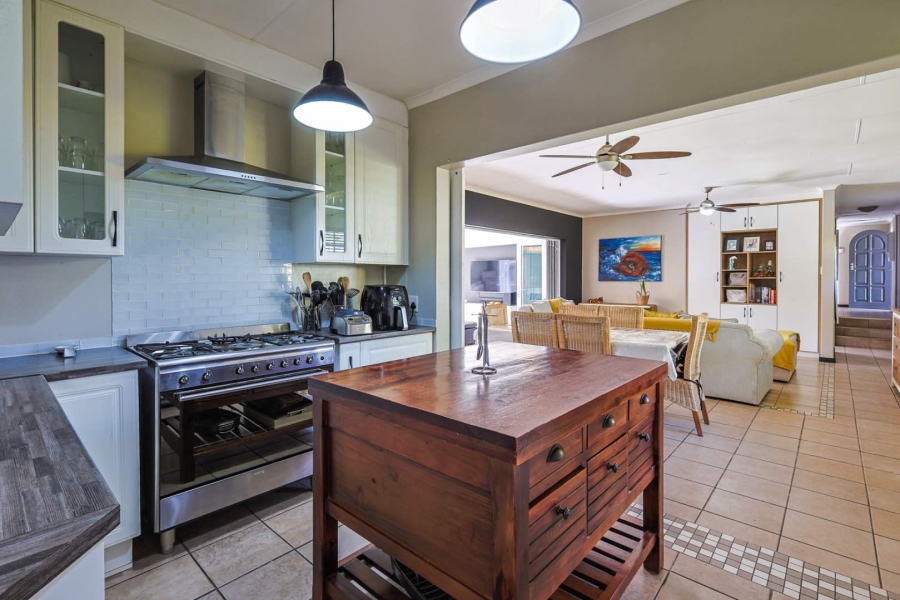 3 Bedroom Property for Sale in Die Wilgers Gauteng