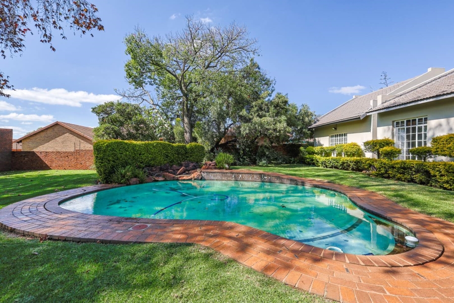 3 Bedroom Property for Sale in Die Wilgers Gauteng