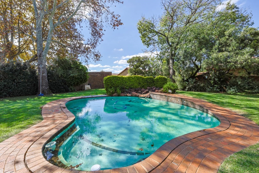 3 Bedroom Property for Sale in Die Wilgers Gauteng