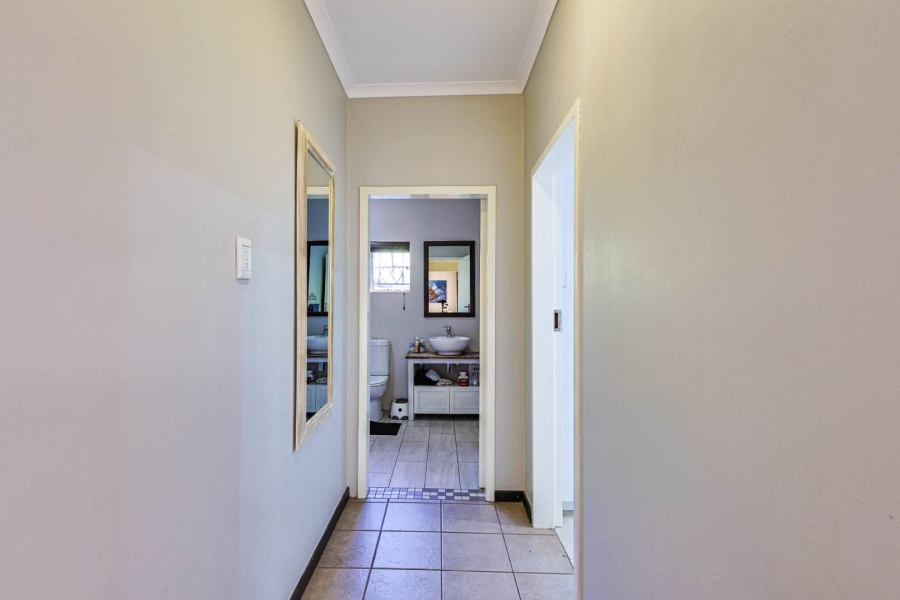3 Bedroom Property for Sale in Die Wilgers Gauteng