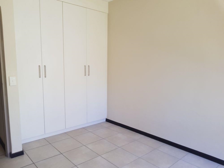 To Let 1 Bedroom Property for Rent in Lonehill Gauteng