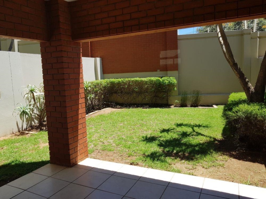 To Let 1 Bedroom Property for Rent in Lonehill Gauteng